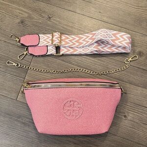 🆕 Gorgeous Pink and White Crossbody Belt Bag with 2 Strap Options! NWOT!💥